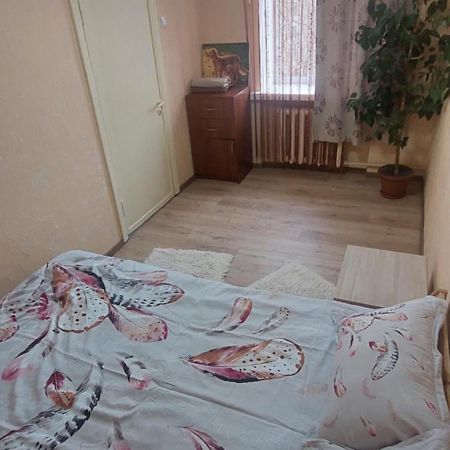 Оренда Затишної 2 Кімнатної Квартири В Самому Серці Рівного Apartment Ривне Екстериор снимка